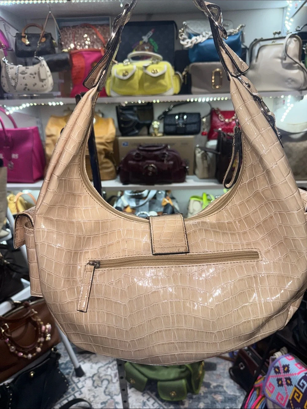 Guess Vintage  Croc-Embossed Beige Shoulder Hobo
